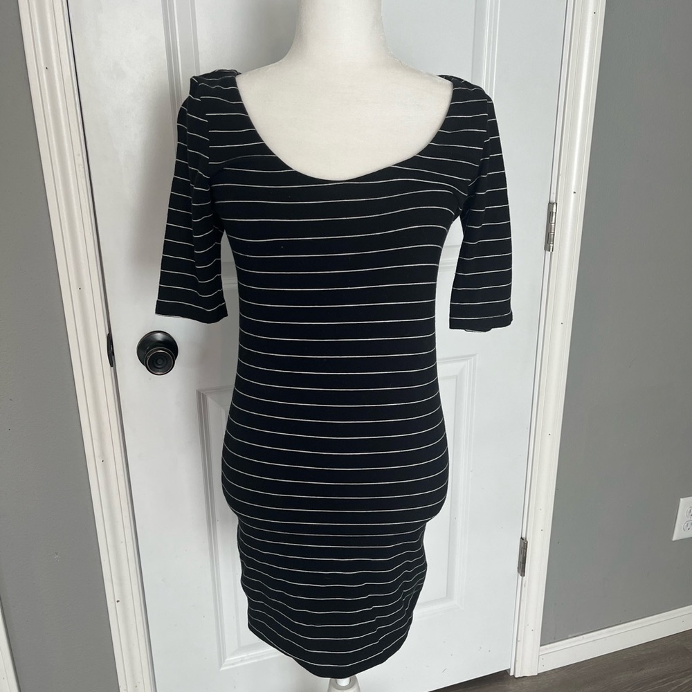 Form fitting 3/4 sleeve striped cotton dress